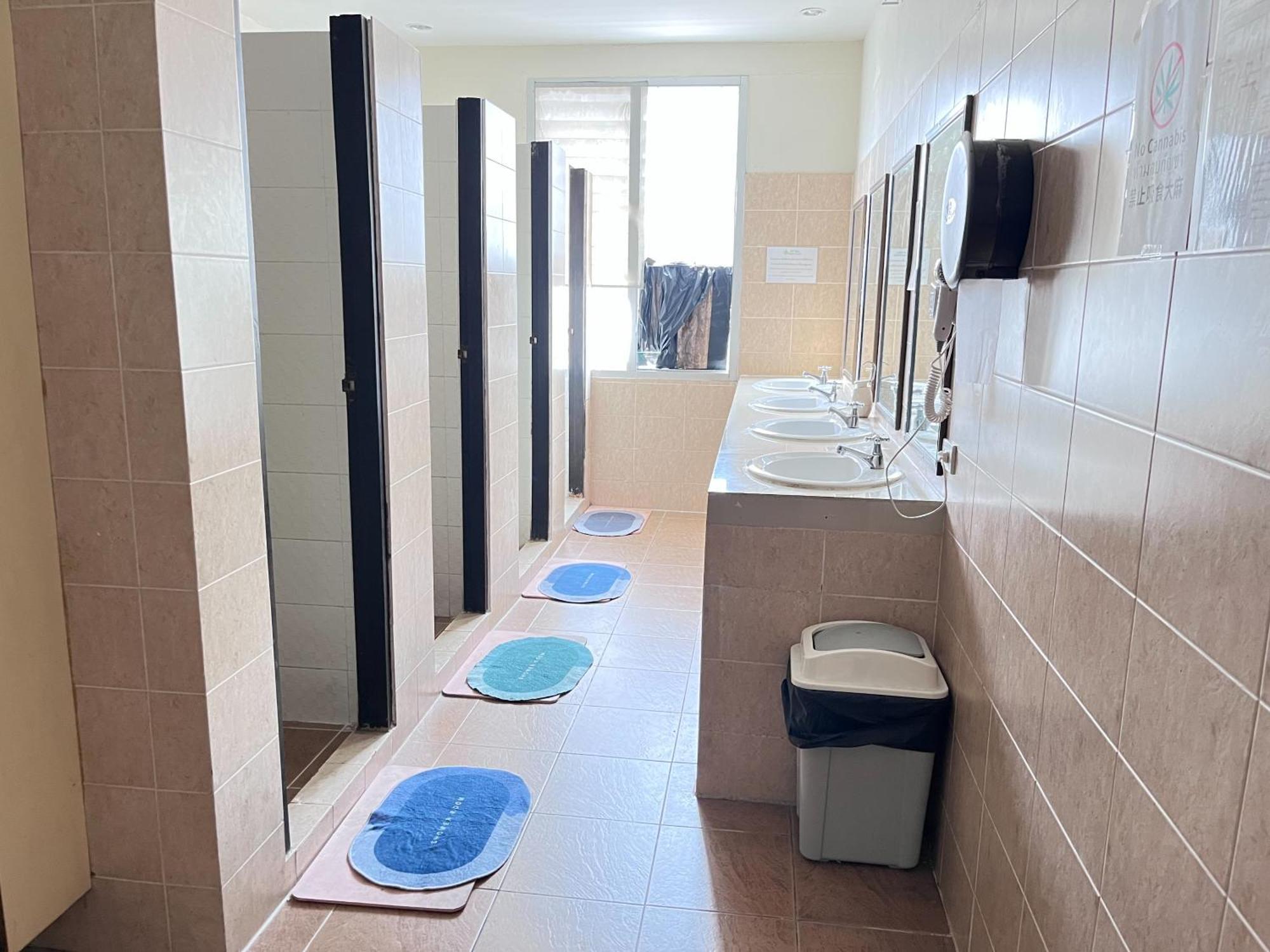 Lub Sbuy Hostel Phuket Kültér fotó